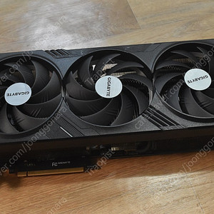 GIGABYTE 지포스 RTX 4090 GAMING OC D6X 24GB 피씨디렉트 315만 팝니다.