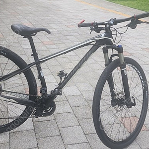 스페셜라이즈드 스텀점퍼 카본 MTB 29인치 자전거