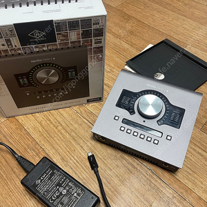 아폴로 트윈 x 헤리티지 에디션 썬더볼트 오디오 인터페이스