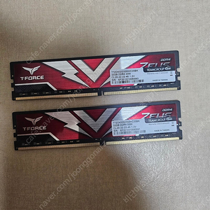 티포스 제우스 DDR4 3200 32G 2개 팝니다 [광주광역시]