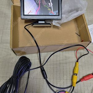 후방카메라 + 4.3인지 모니터셋트 팝니다