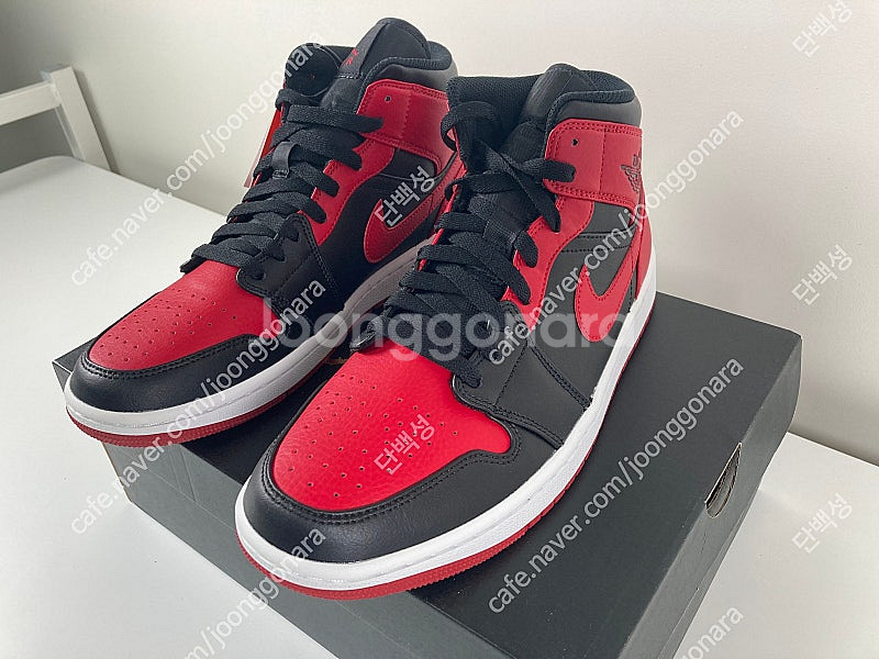 Jordan 1 Mid Bred Banned 2020 ...--5