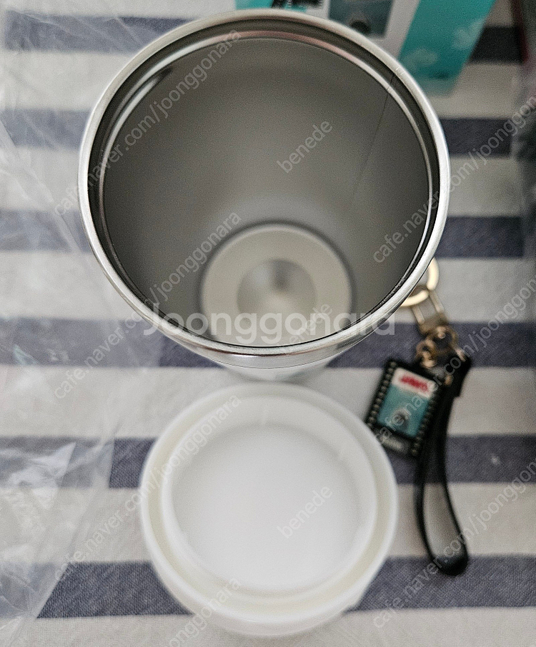 맥심 유니버셜 콜라보 죠스 변온머그 피규어텀블러/호가든...--2