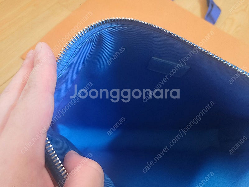 루이비통 테이크오프 파우치 M82270--2
