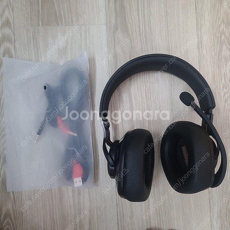 게이밍 헤드셋 JBL 퀀텀 Quantum 400 팝니다...--2