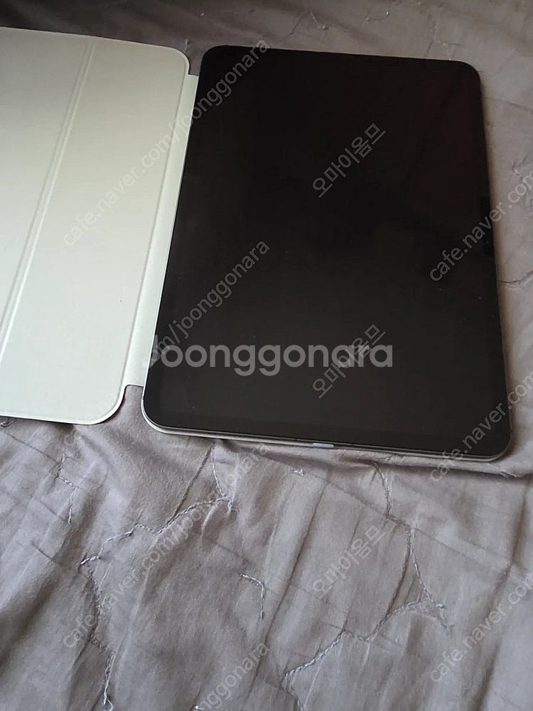 아이패드 프로 11 m4 256 스그 셀룰러 판매합니다--0