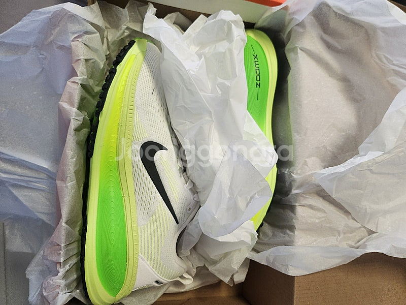 (새상품) 나이키 보메로18 230--1