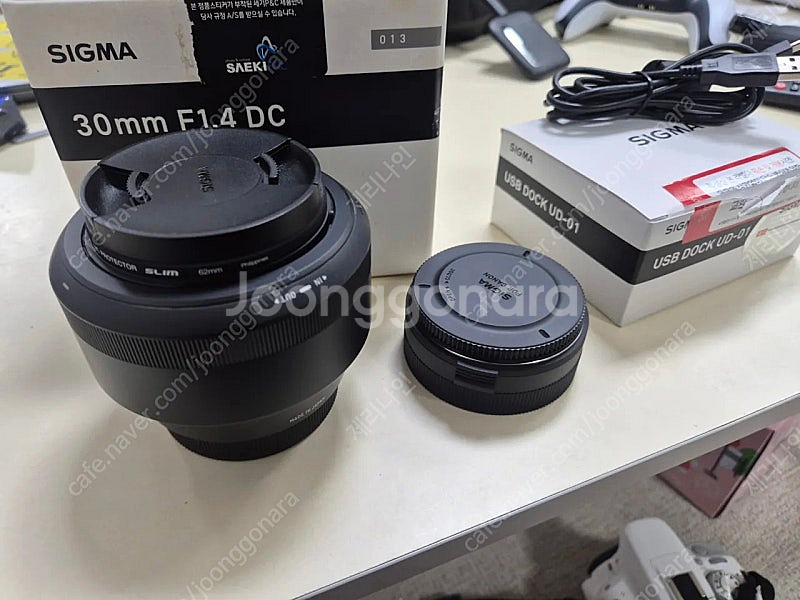 캐논 EF-s 30mm f 1.4 아트삼식이 독포함--0
