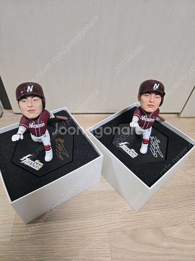 박병호선수 싸인피규어--1