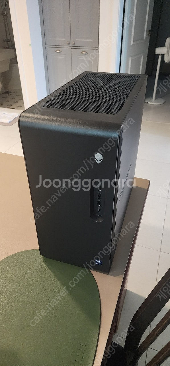 에일리언웨어 아우라 데스크탑 act1250 rtx508...--1
