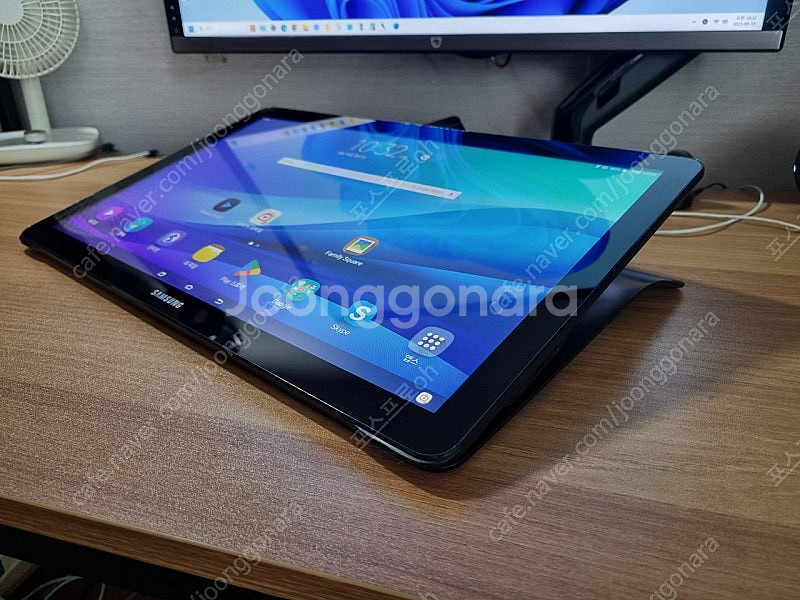 삼성 갤럭시뷰 18.4인치 LTE 태블릿 sm-t677...--1