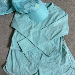 마이리틀코즈모 래쉬가드 8y 수영복 /뉴발모자 일괄