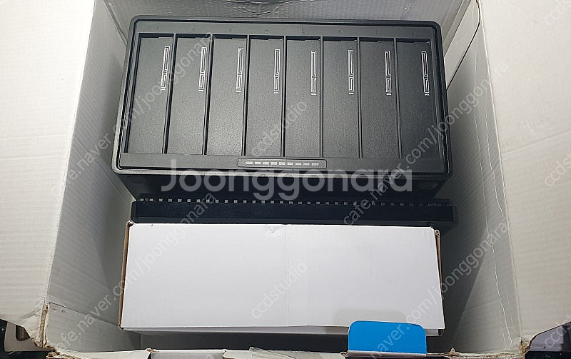 오리코 8베이 USB3.0/Type-C 디스크 스테이션--9