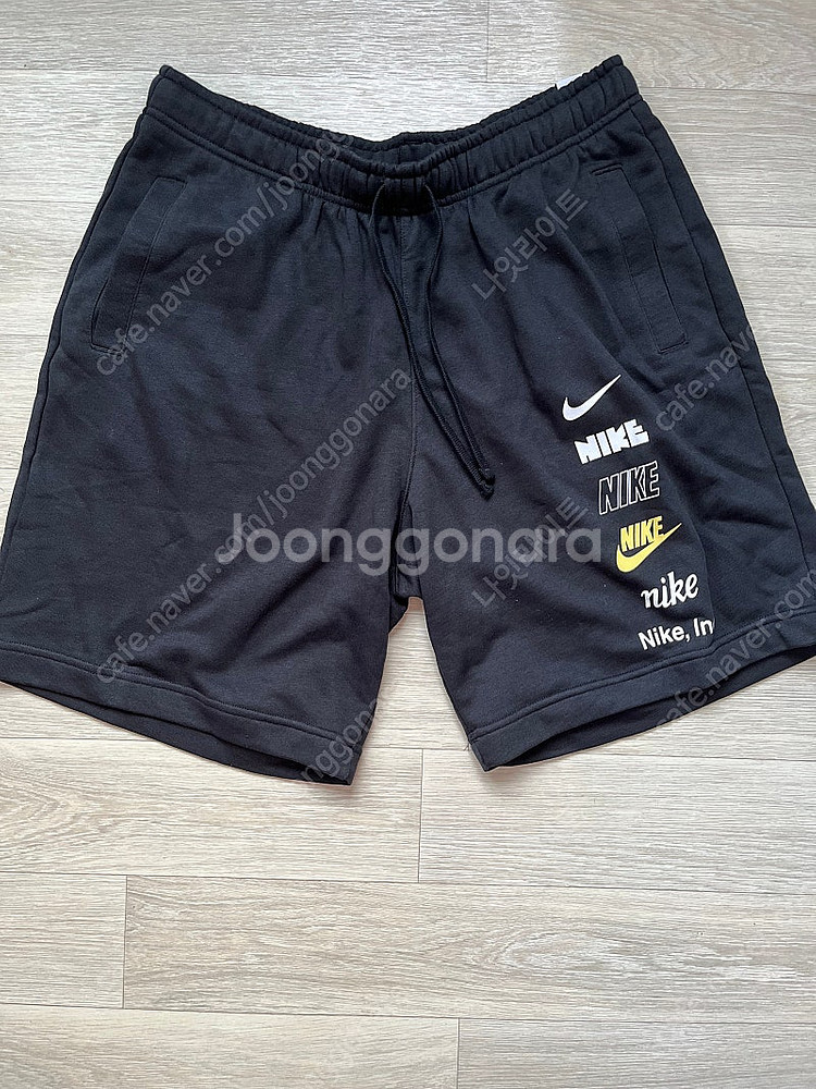 나이키 프렌치 테리 쇼츠 라지. 남자 반바지--0