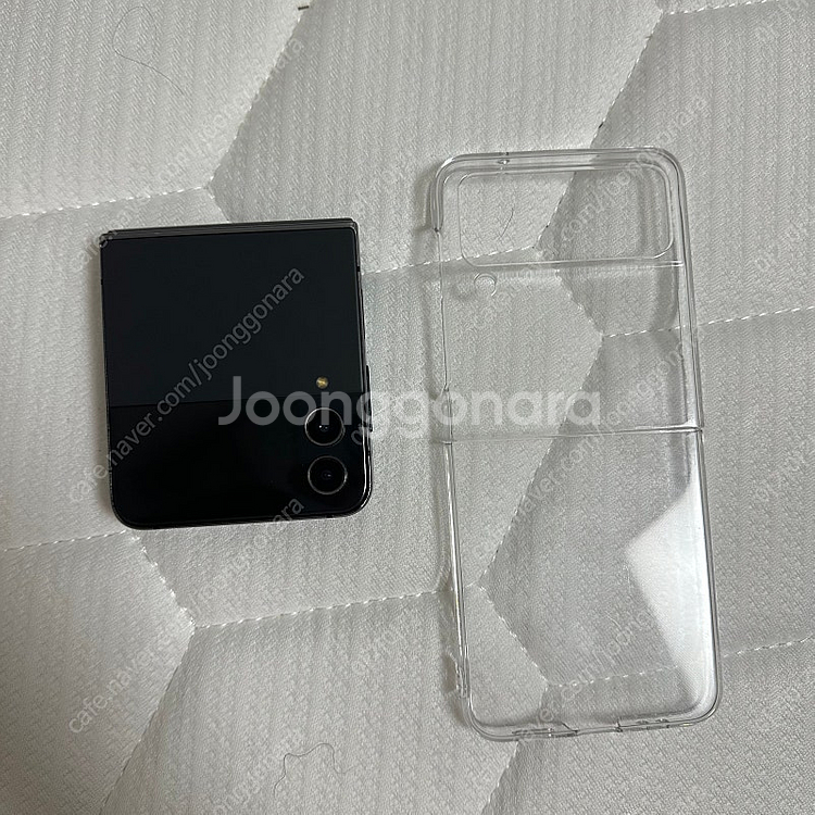 갤럭시 Z플립 4 블랙 256GB--1