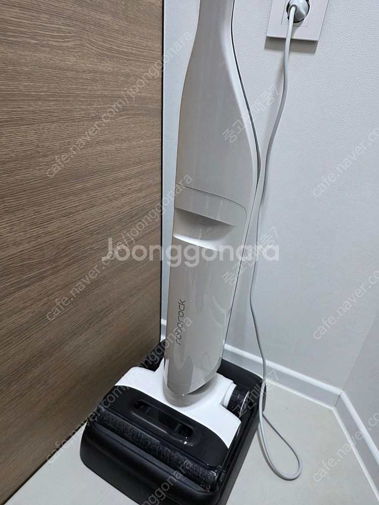 부산직거래. 로보락 플렉시 프로 습식 물걸레 청소기--0
