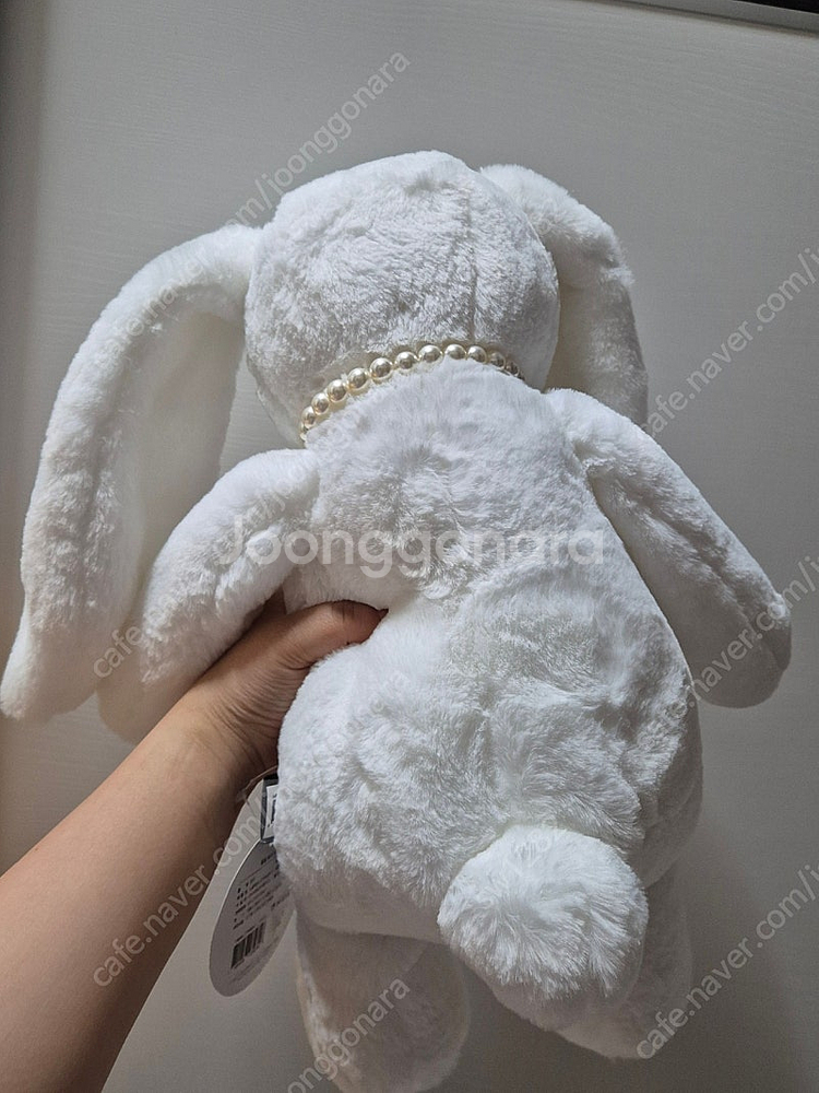 노블래빗 진주목걸이 인형 판매합니다--1