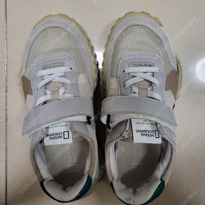 내셔널지오그래픽 키즈 운동화 220 (실 착용200~210)