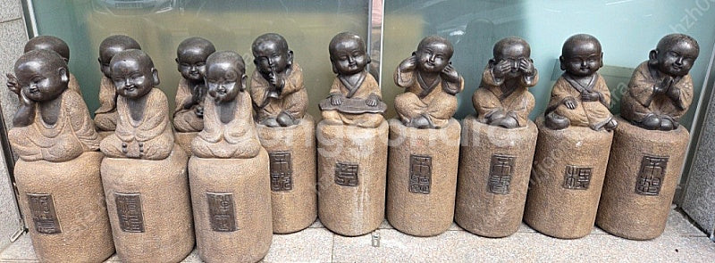 돌 동자승. 불상. 석불 (12개 일괄 판매)--0