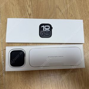 애플워치 10 46mm 제트블랙 gps 모델 배터리 효율 100% 거의 새거 판매합니다.