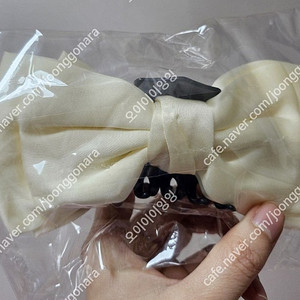 미개봉 새상품)크림색 리본핀 판매