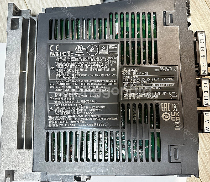 MR-J4-20B / MR-J4-40B / MR-J4W...--5