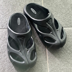 KEEN 킨 샨티 260mm (미사용)