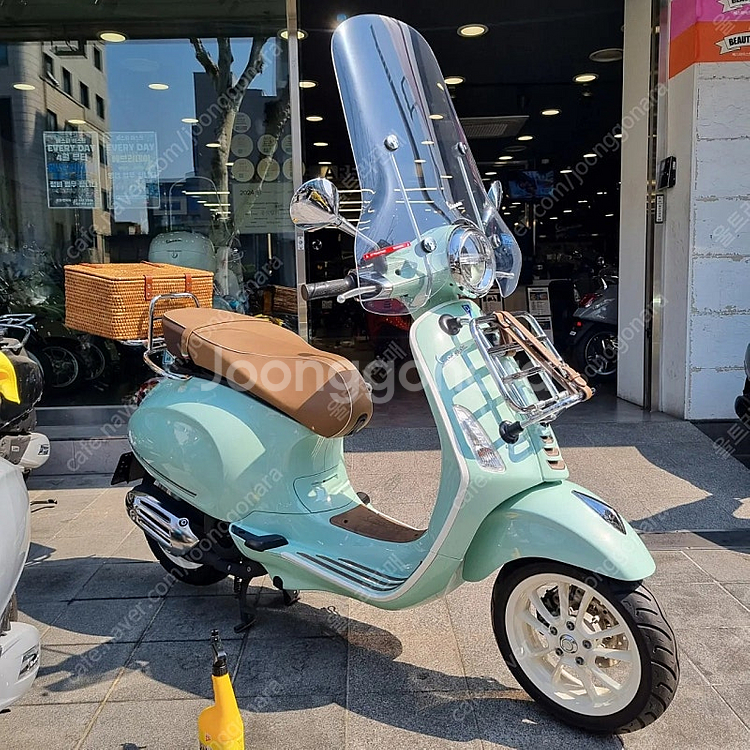 베스파 프리마베라 피크닉 에디션--5