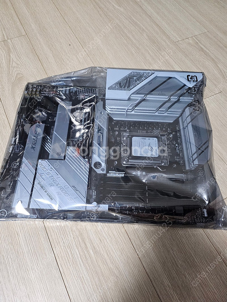 ASUS ROG STRIX B650-A GAMING W...--2