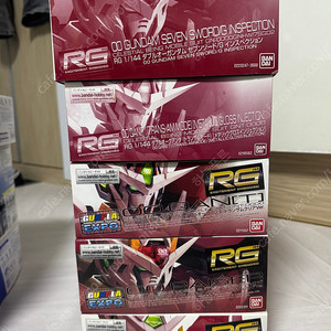 반다이 건프라 한정판 팝니다.