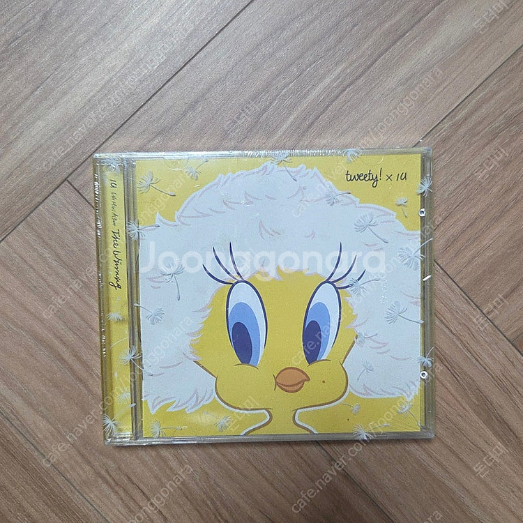 (미개봉)아이유 더위닝 트위티 한정판 CD 앨범--0