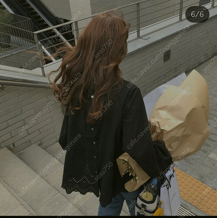 멜라니앤베리 레이스자수펀칭블라우스--7