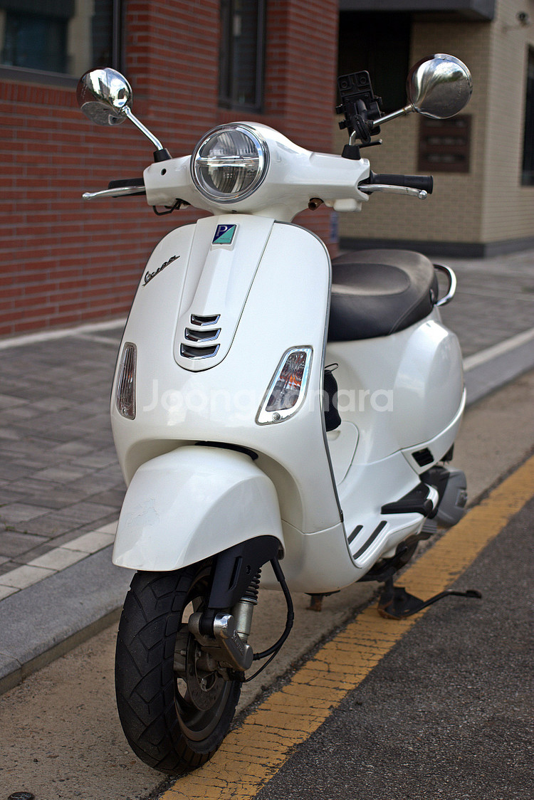 2021년식 베스파LX125 판매합니다--1
