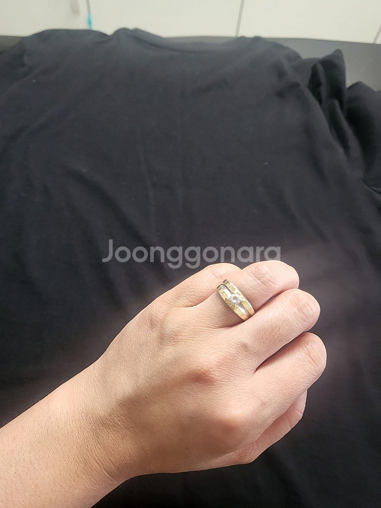 굵직한(안쪽막음) 14k 12호 금반지 싸게 판매합니다.--3