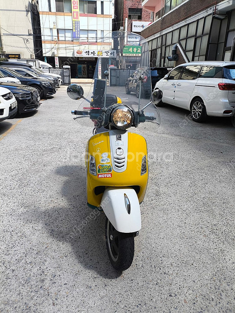 베스파 스쿠터 gts125 커스텀도색.인천 부천--0