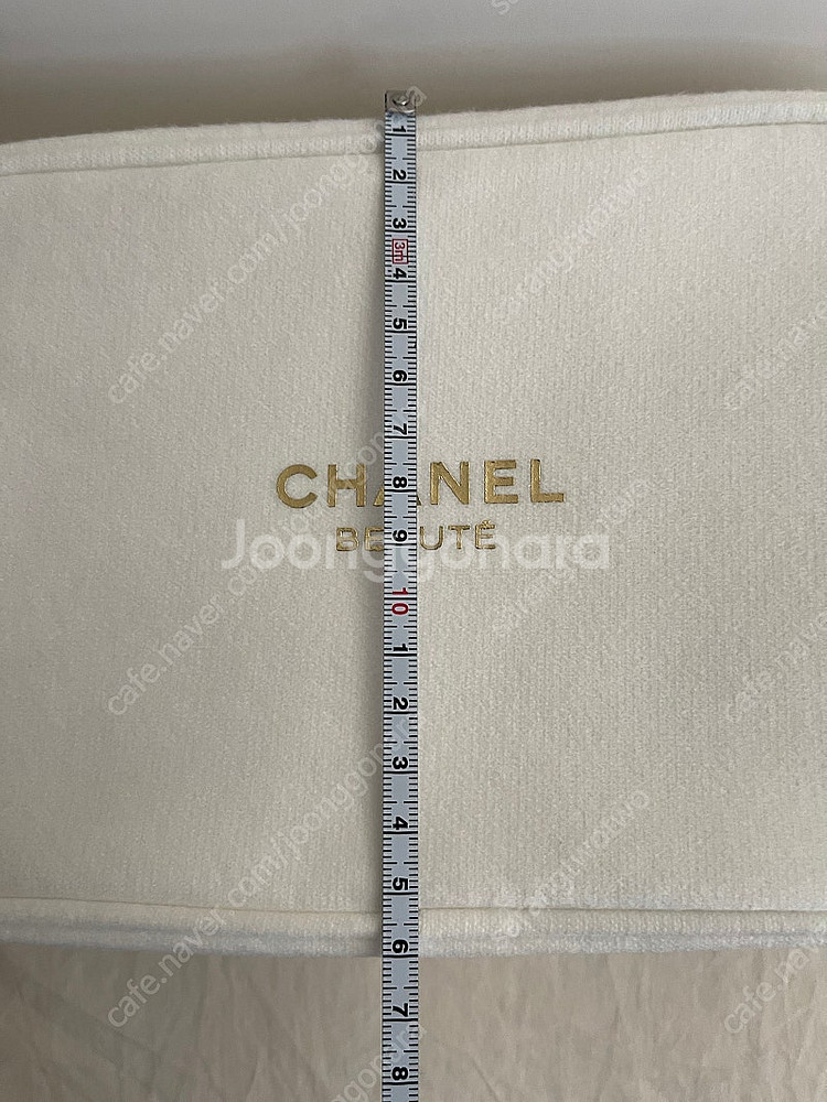 (새제품)샤넬 사각 화이트 파우치--2