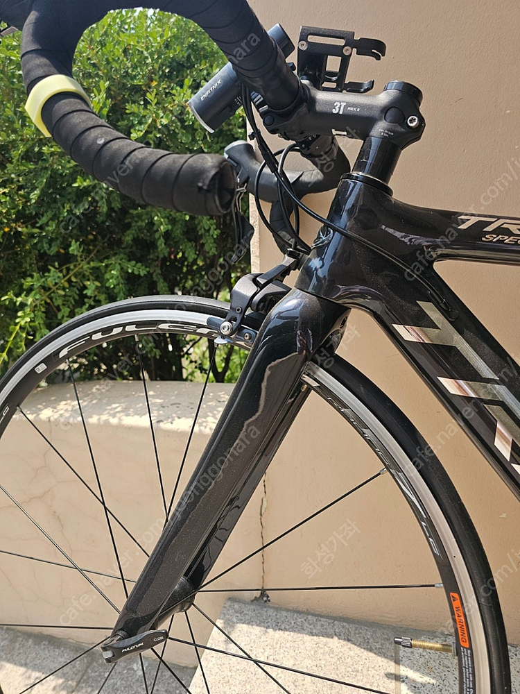 트리곤 다크니스 rs 스페셜 울테그라 46 여성 이미지