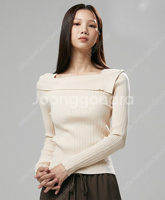 [새상품]미쏘 MIXXO 언발숄더 스퀘어넥 니트 풀오버...--1