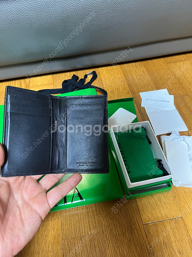 보테가베네타 플랩 카드지갑 싸게 팝니다 풀박 급처요--1