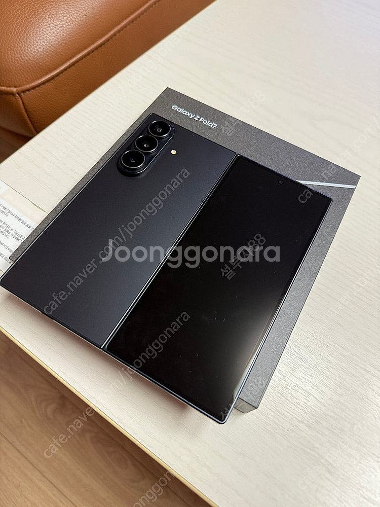 갤럭시Z폴드7 512g 블랙 자급제 새상품급--0