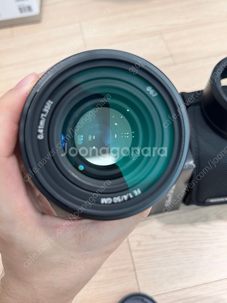 소니 50mm 1.4 50.4gm렌즈 팝니다.--4