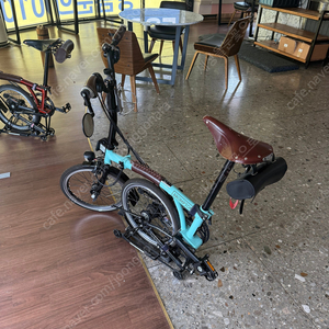 브롬톤C 라인 블랙 ㄹ에디션-터키쉬 그린 /핸들유형 M