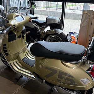 베스파 gts300슈퍼테크 75주년 한정판