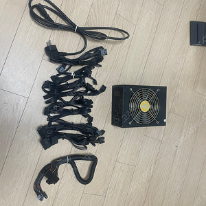 델타 gps 1300cb 80plus platinum 풀모듈 팝니다