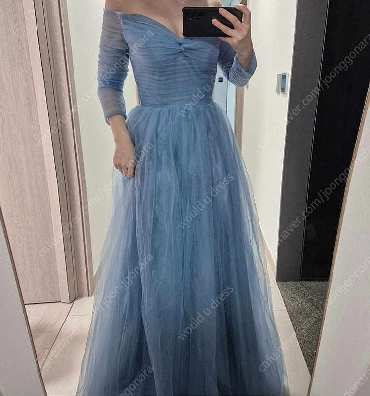 웨딩드레스 새상품 모두 각각 60000원! 저렴하게 판매해요. 유색드레스 셀프웨딩드레스 브라이덜샤워 이미지