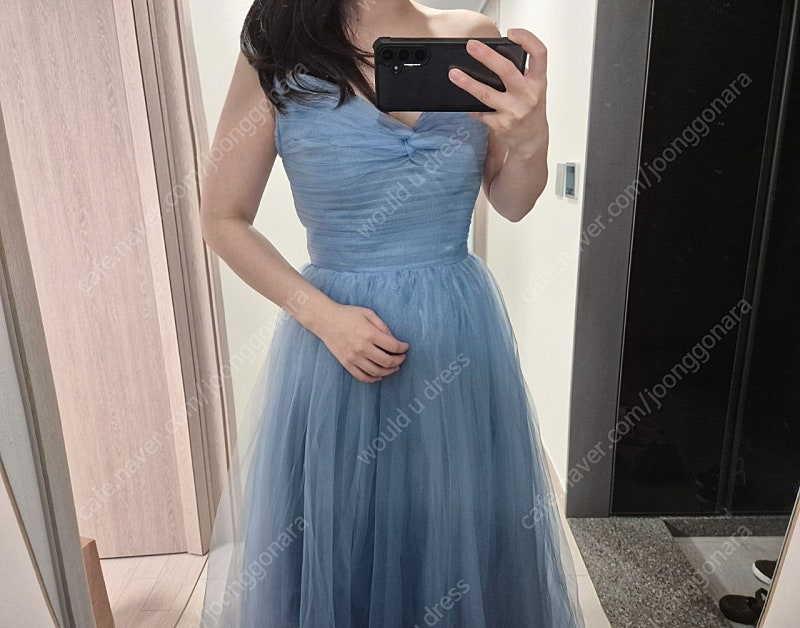 웨딩드레스 새상품 모두 각각 60000원! 저렴하게 판매해요. 유색드레스 셀프웨딩드레스 브라이덜샤워 이미지