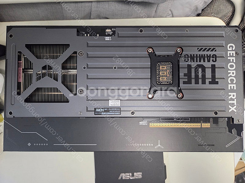 ASUT RTX 5070ti TUF 판매 합니다.--3