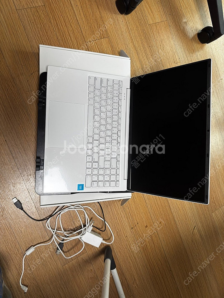 베이직북 16 판매합니다.--0