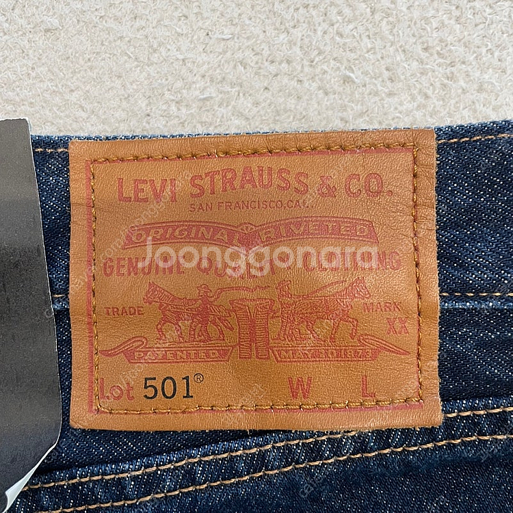 (새상품) 리바이스 501 프리미엄 데님청바지 29X32--7