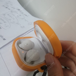 갤럭시버즈2 이어폰 판매합니다 모델명은 SM-R177 입니다